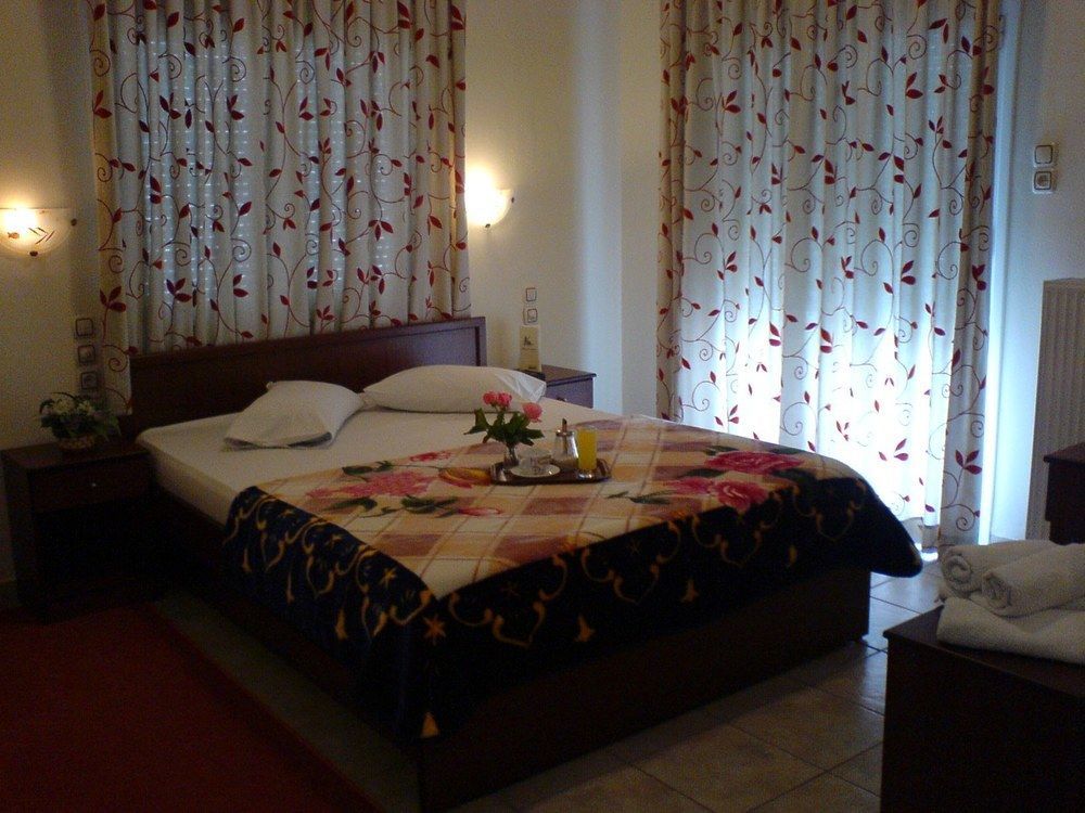 Hotel Karagianni Volos Bagian luar foto